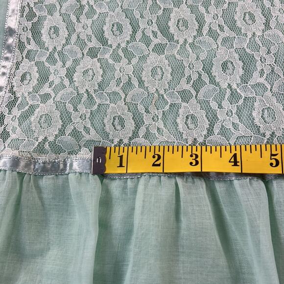 Vintage Green Lace Maxi Dress - Picture 12 of 13